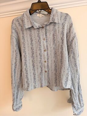 Love Notes Light Blue Floral Stripe Button-Down Shirt